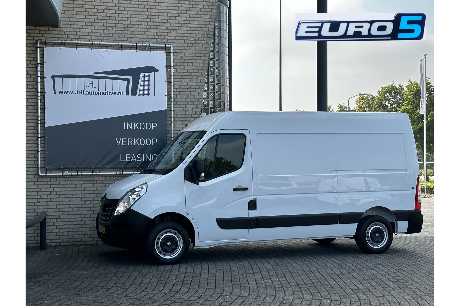 Renault Master T33 2.3 dCi L2H2*3-PERS*CAMERA*HAAK*2500KG.TRGW*